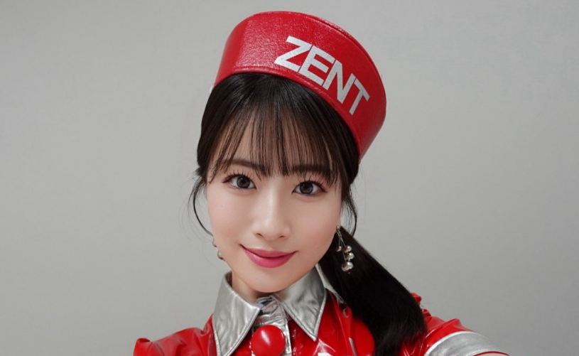酒井ゆりや